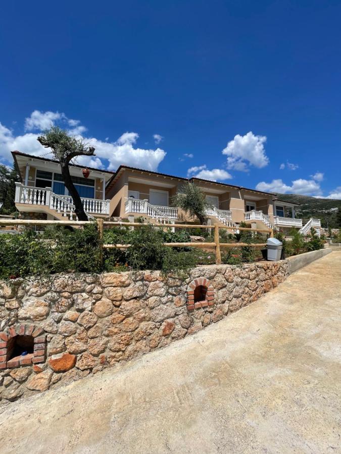 Essos Villas Dhërmi Exterior foto