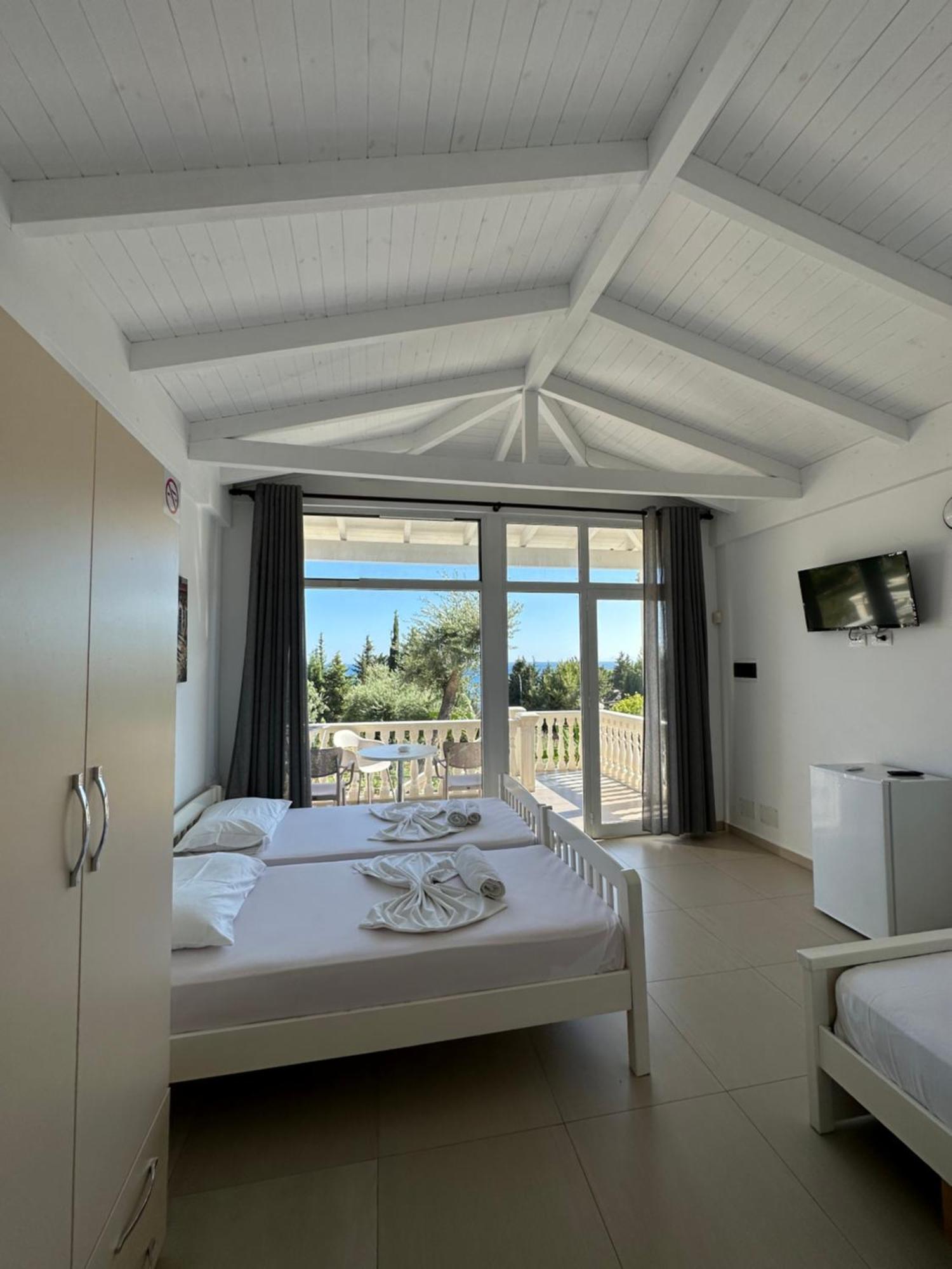 Essos Villas Dhërmi Exterior foto