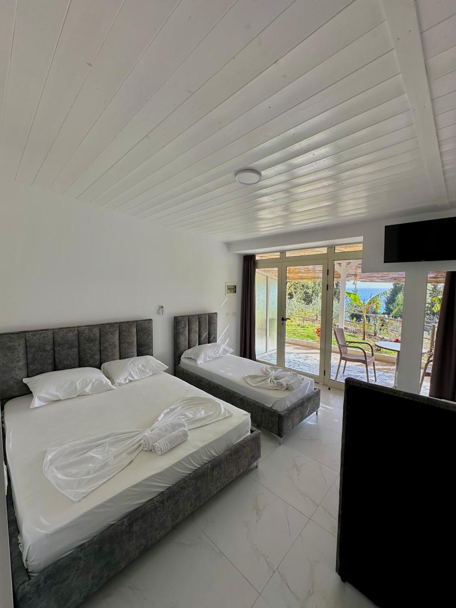 Essos Villas Dhërmi Exterior foto