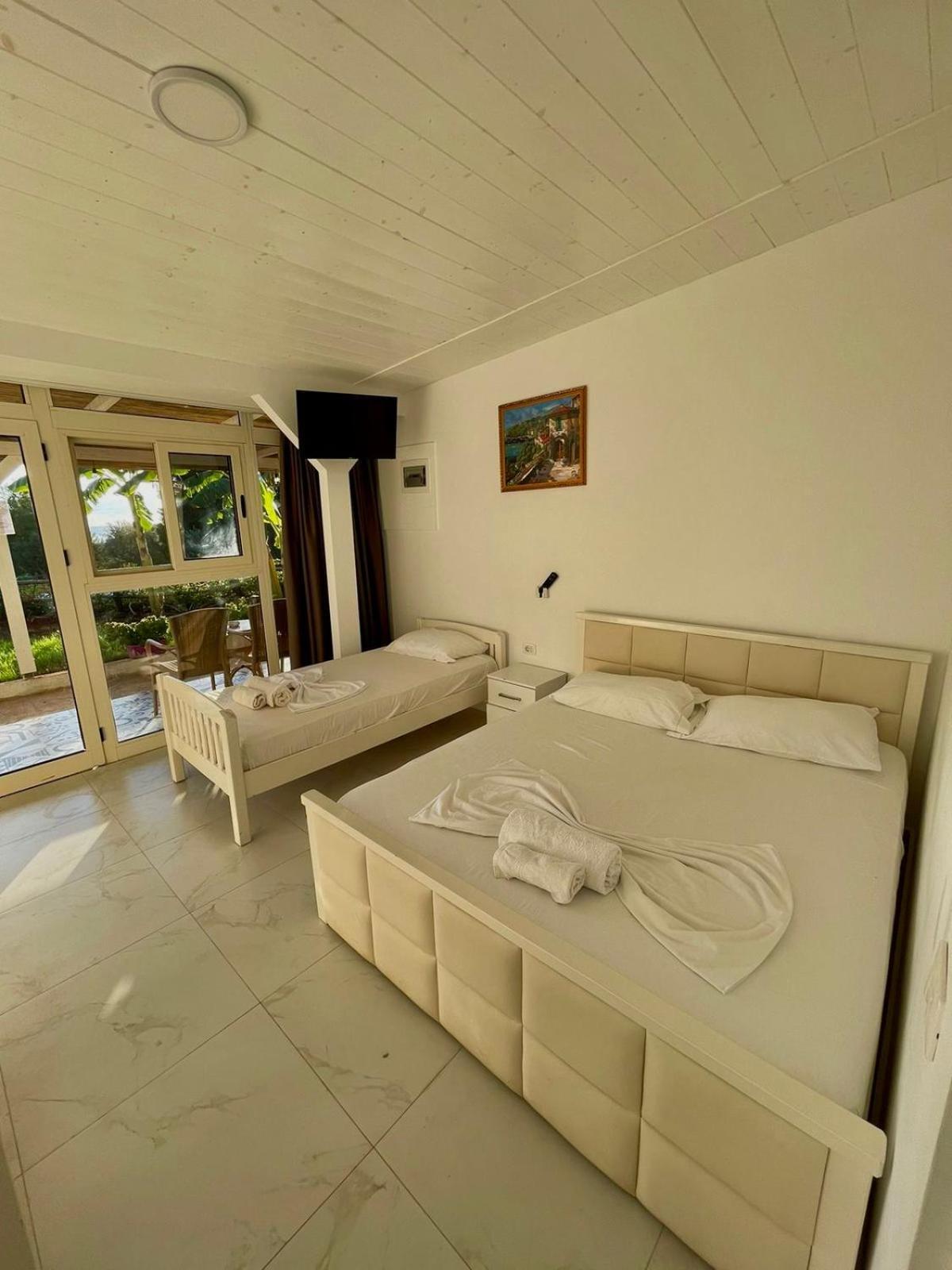 Essos Villas Dhërmi Exterior foto
